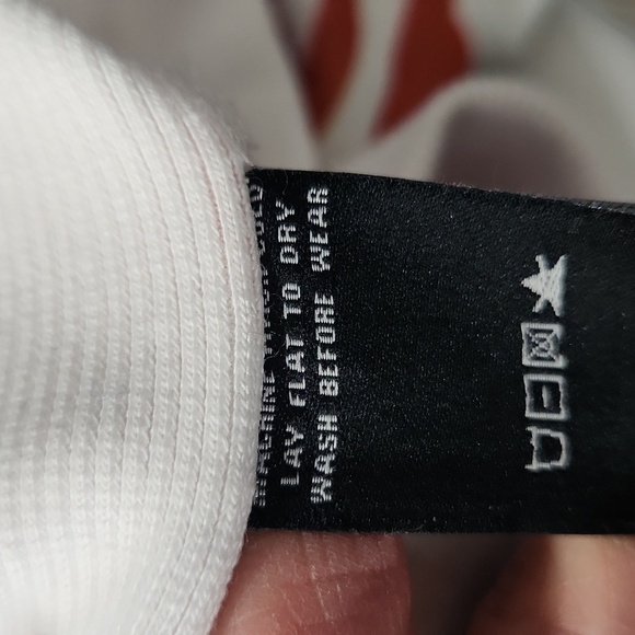 Entree LS Countries Flags Sweatshirt - Picture 10 of 10